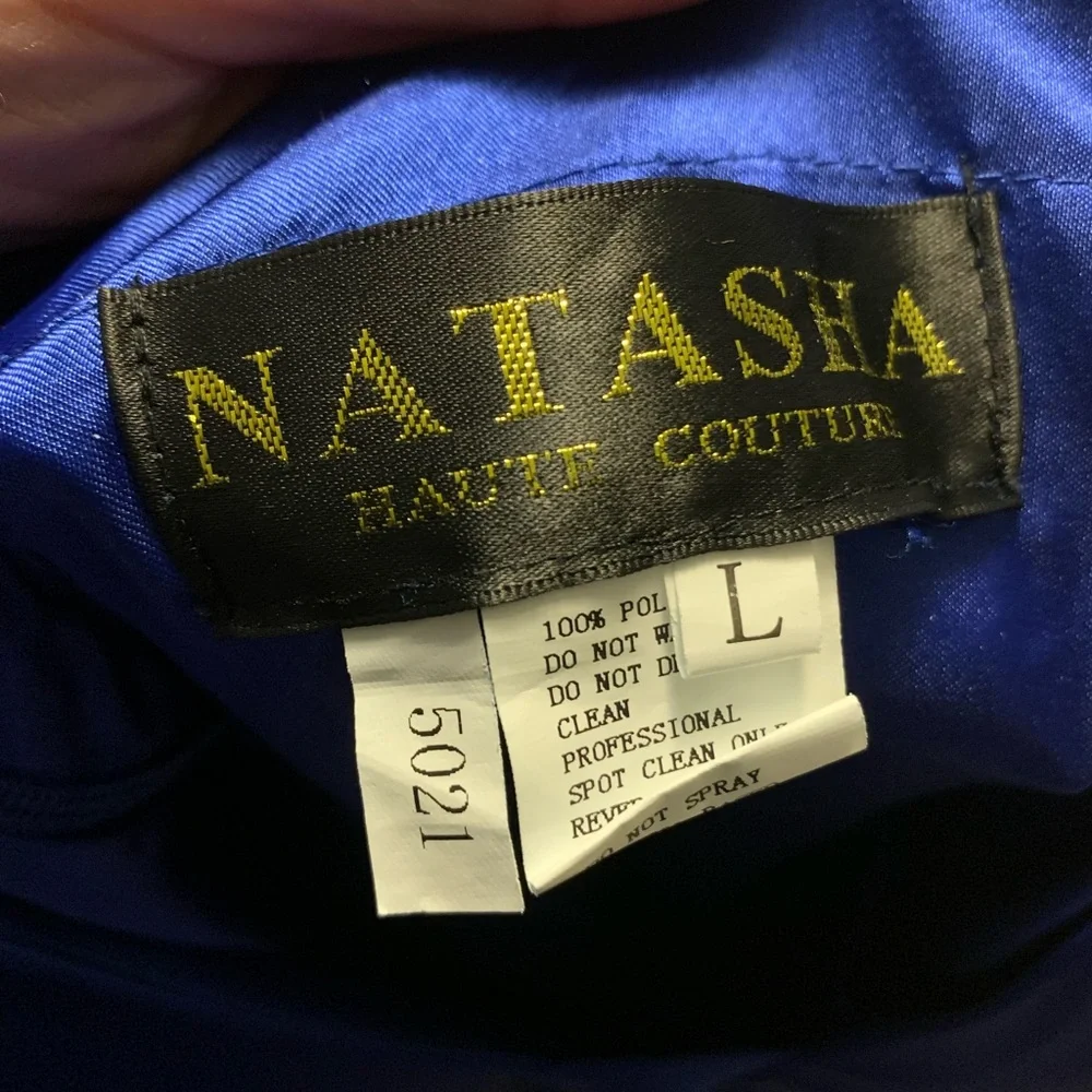 Natasha dress. GENTLY Worn ONCE! Has a slit along the front - Picture 9 of 9